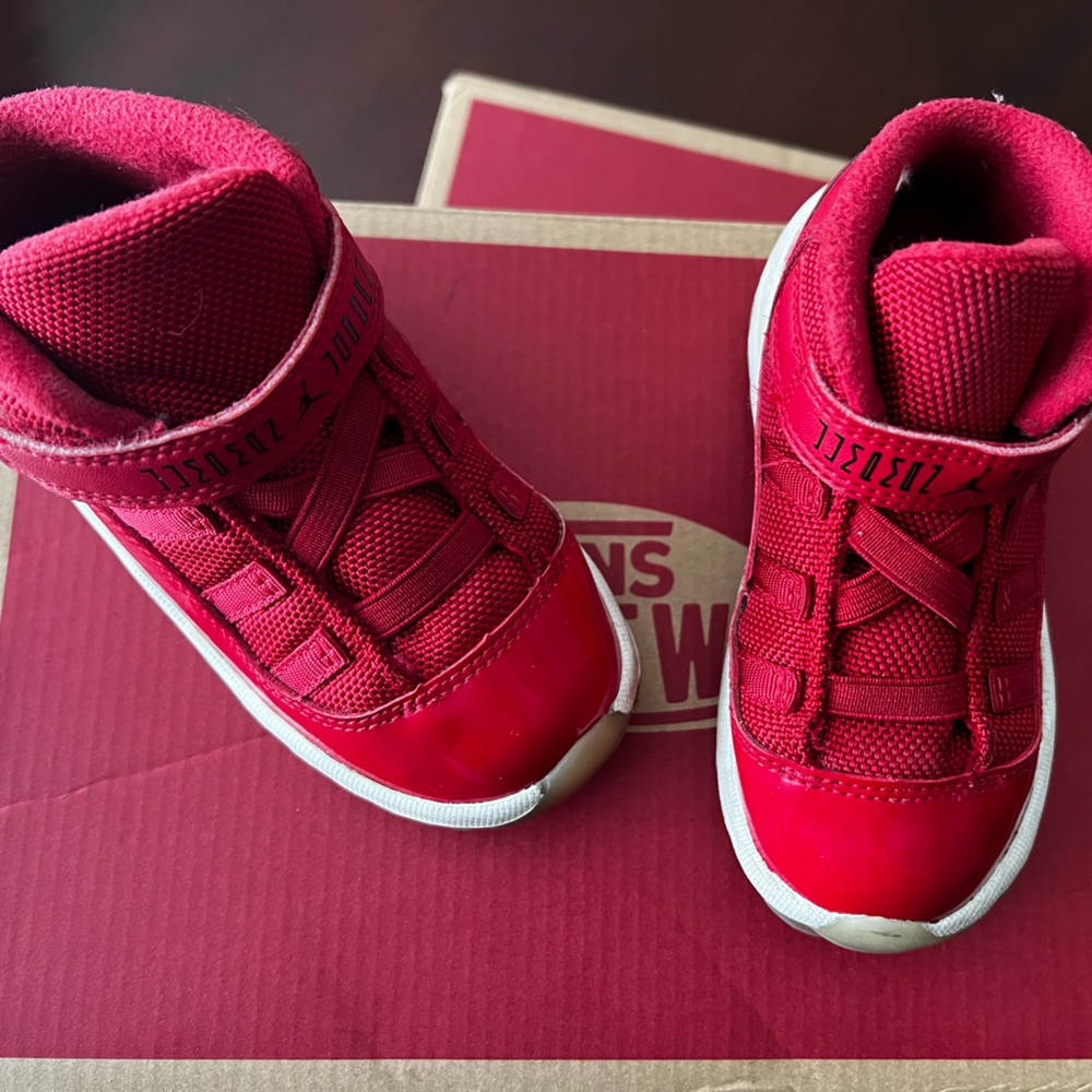 Retro Jordan shoes. Size 8c. Red.